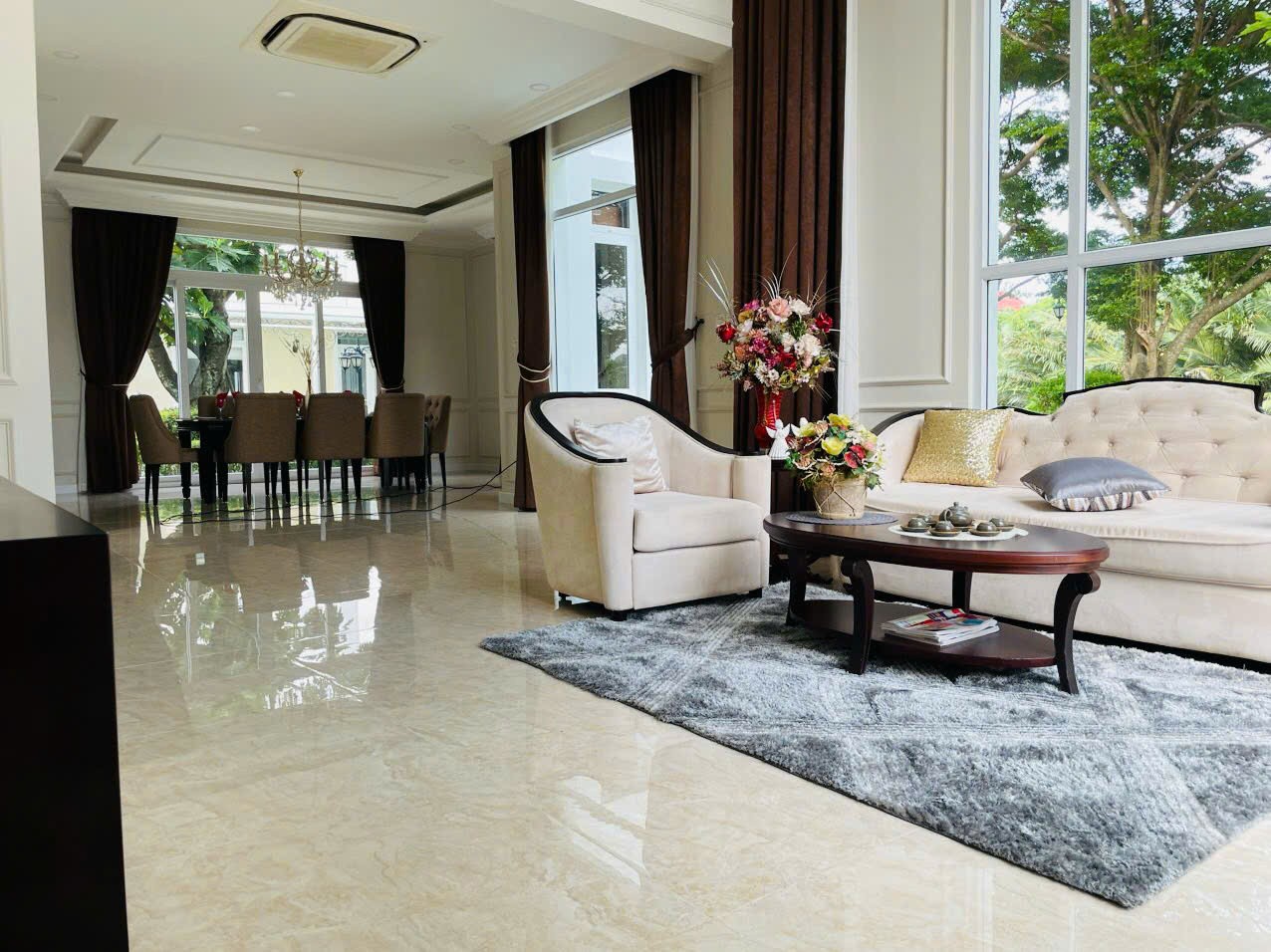 Cho thuê Biệt thự Quận 9, Hồ Chí Minh, Diện tích 307m², Giá Thương lượng 5