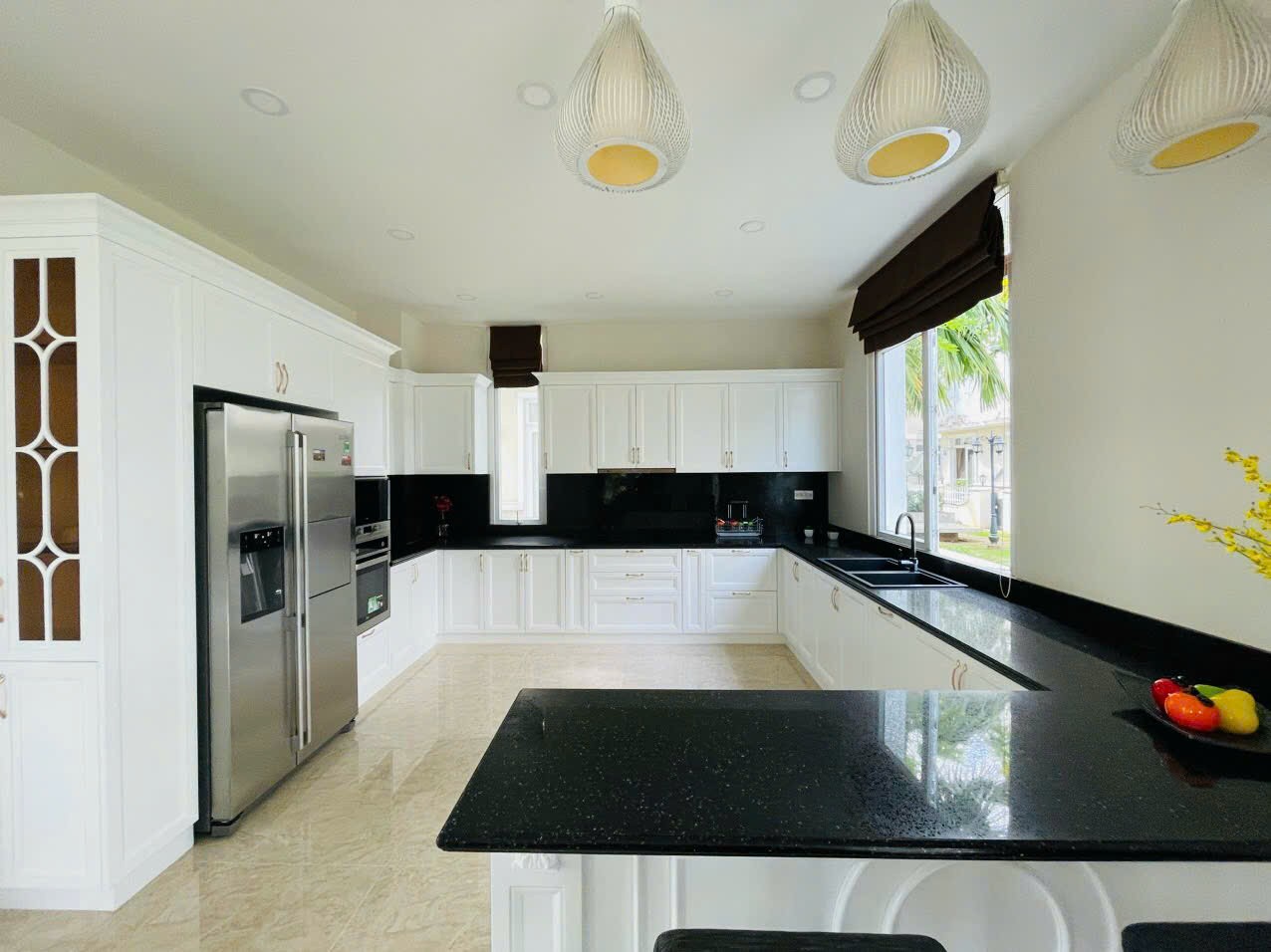 Cho thuê Biệt thự Quận 9, Hồ Chí Minh, Diện tích 307m², Giá Thương lượng 6