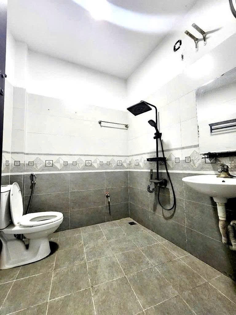 Siêu hiếm Nhà đẹp 75m ra Phố Bạch Mai 23m *4T giá chỉ nhỉnh 3 tỷ Sổ đỏ cất két 4