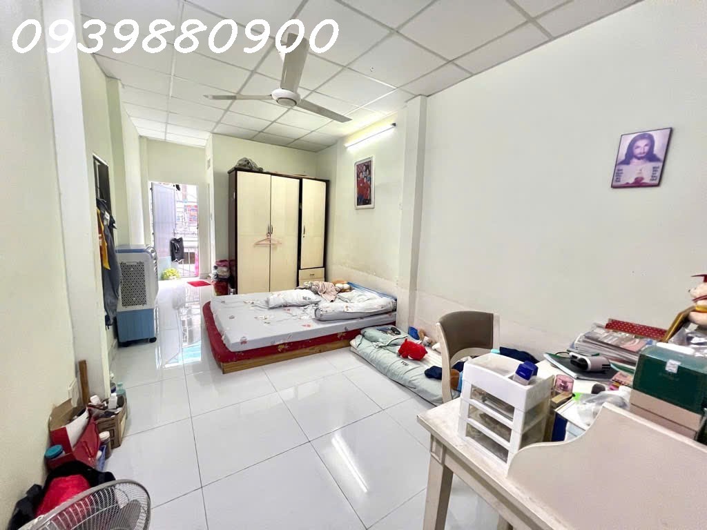 3 mặt hẻm ko LG, QH dân cư hiện hữu. 100m ra MT Hoàng Văn Thụ 5
