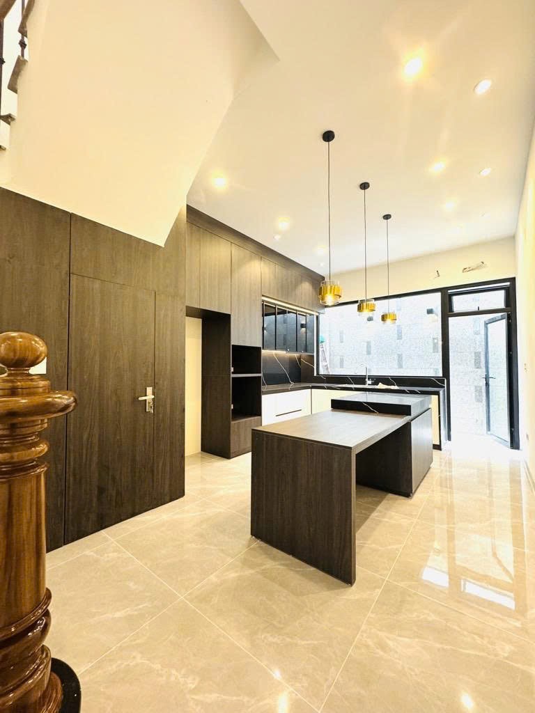 NGỌC THỤY,LONG BIÊN nhỉnh 26tỷ 85m Ô TÔ,NGÕ THÔNG,GẦN PHỐ,GẦN CÔNG VIÊN 2