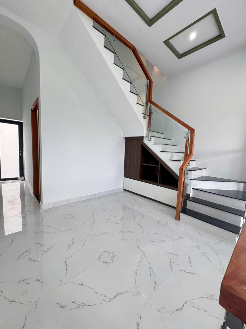 Nhà hẻm Nguyễn Thị Tú, Bình Hưng Hòa B dt 58,8m2 1 lầu 4pn 3wc giá 4,5 tỷ 10