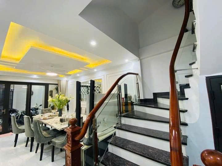 NHÀ ĐẸP MỄ TRÌ, 36.2- 5 TẦNG, NGÕ THÔNG, Ô TÔ, Ở NGAY, CHỈ 7.4 TỶ 3