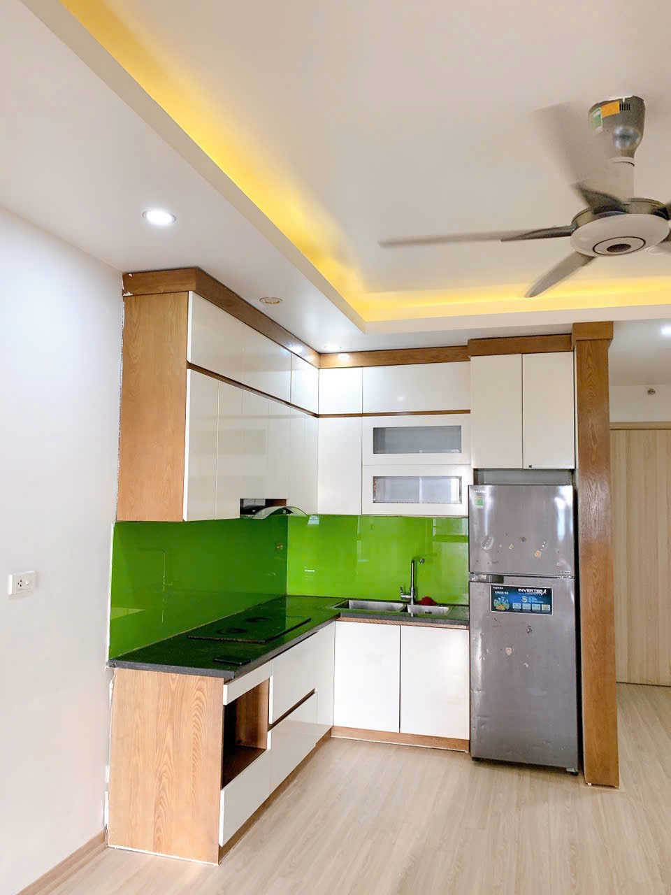Bán căn hộ 1 phòng ngủ view hồ sen siêu đẹp cc Thanh Hà