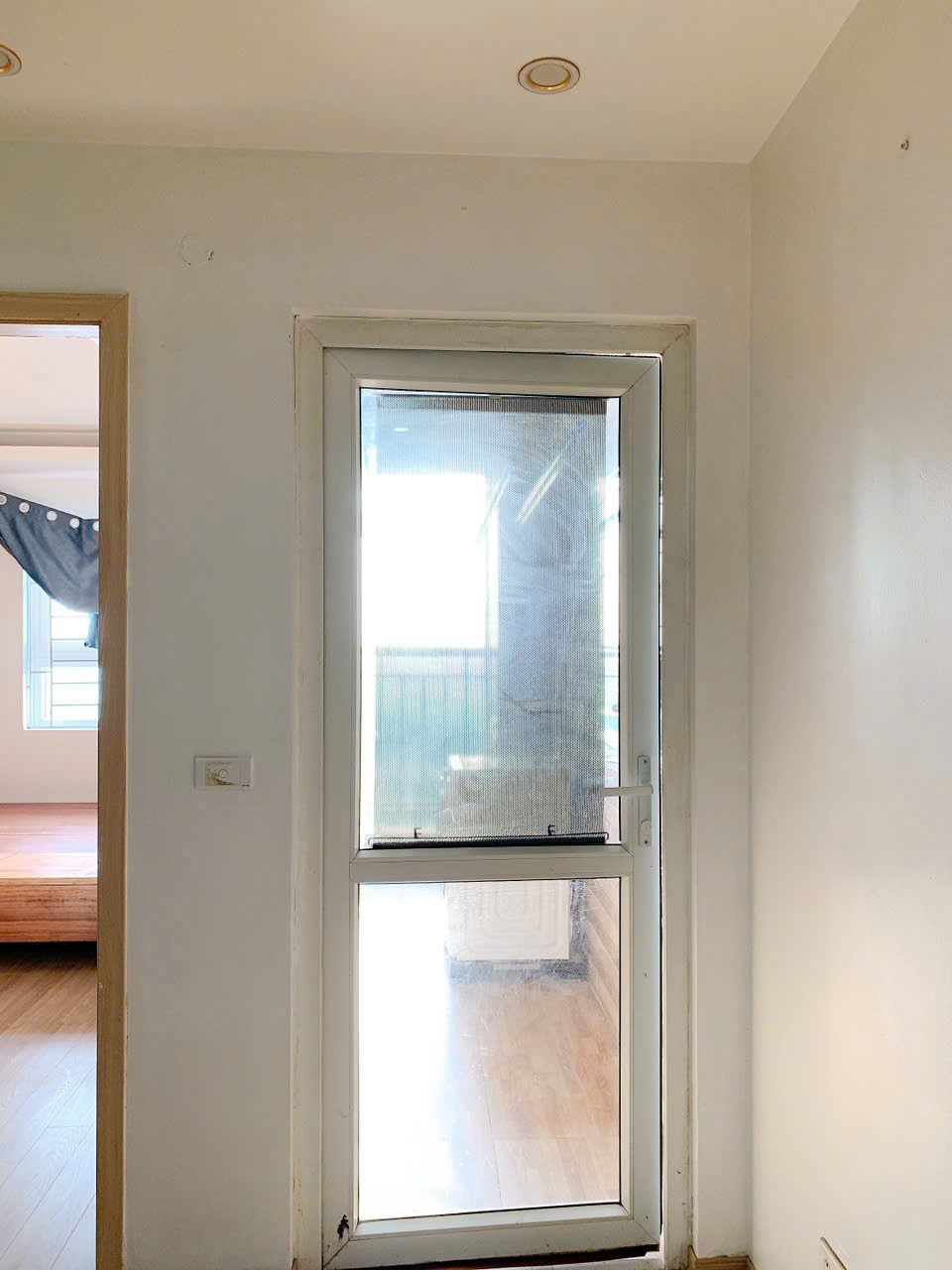 Bán căn hộ 1 phòng ngủ view hồ sen siêu đẹp cc Thanh Hà 3