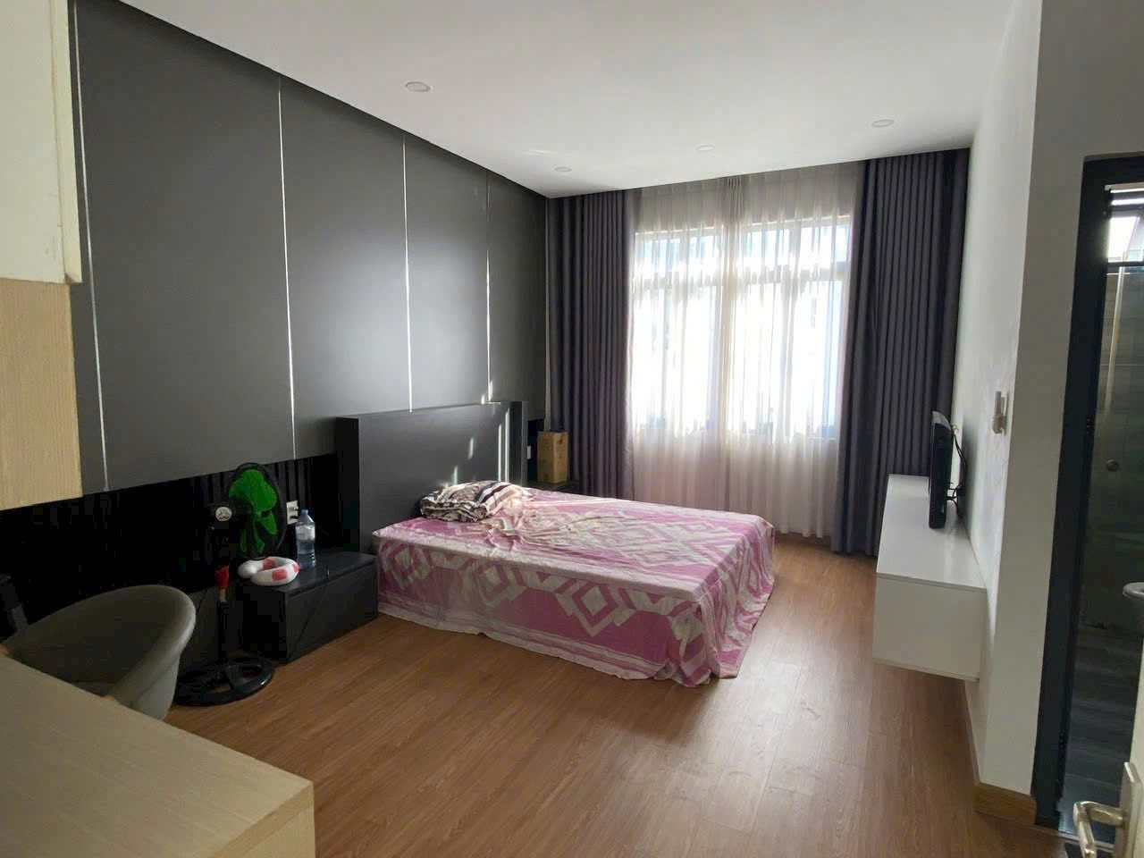 Cho thuê Nhà mặt tiền Phường Phước Long B, Quận 9, Diện tích 112m², Giá Thương lượng
