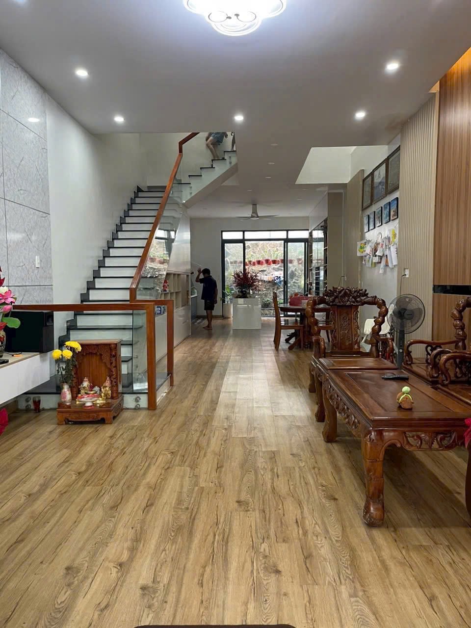 Cho thuê Nhà mặt tiền Phường Phước Long B, Quận 9, Diện tích 112m², Giá Thương lượng 2