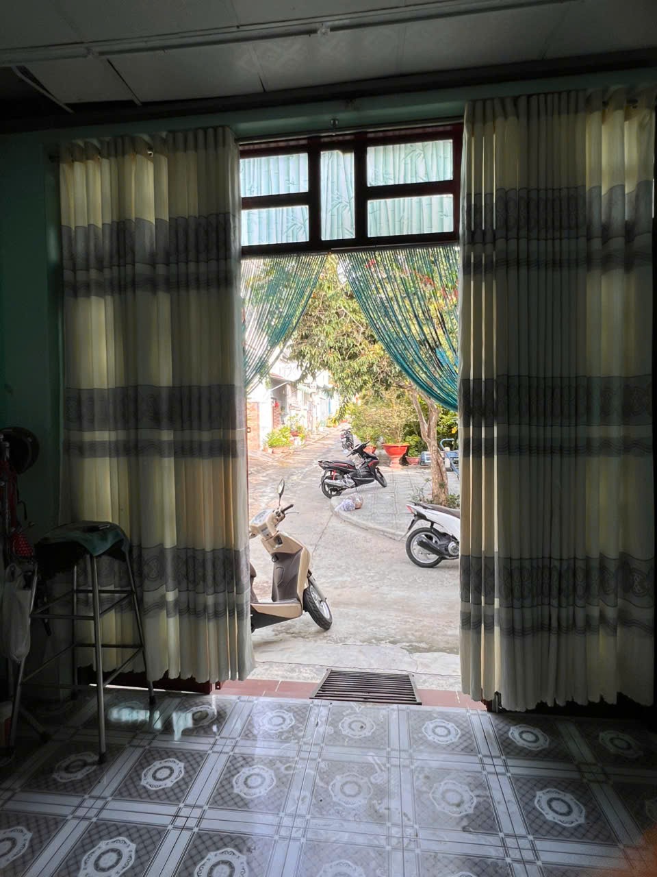 BÁN NHÀ CẤP 4 KHU TĐC ĐẤT LÀNH, VĨNH THÁI, NHA TRANG.