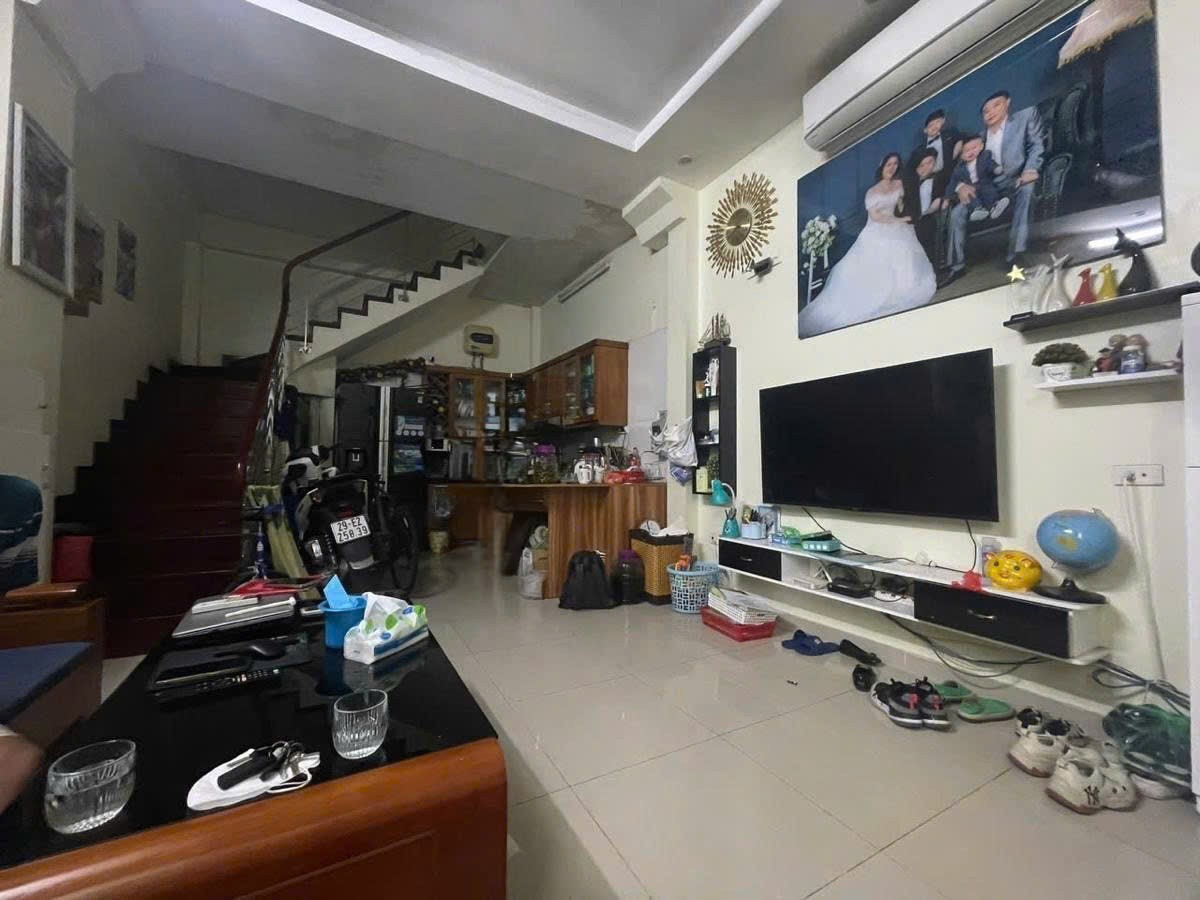 Nhà Chính Chủ Tự Xây – 4 Tầng – Vị Trí Đẹp – Dương Quảng Hàm 31M2*4T 4
