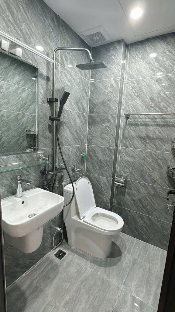NHÀ XUÂN ĐỈNH – 35m2 x 5 TẦNG ĐẸP – CÁCH TRƯỜNG C3 XUÂN ĐỈNH 200M – HƠN 7 TỶ 3