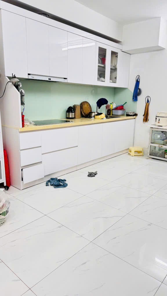 NHÀ PHÚ DIỄN – 36M² x 5 TẦNG CHẮC CHẮN – 1 NHÀ RA Ô TÔ TRÁNH – HƠN 8 TỶ 2