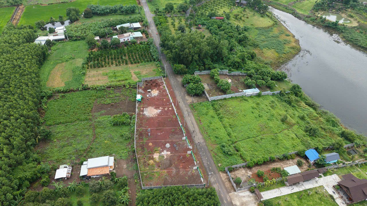 Cần bán Đất đường Tỉnh lộ 44, Xã Long Tân, Diện tích 300m², Giá 700 Triệu