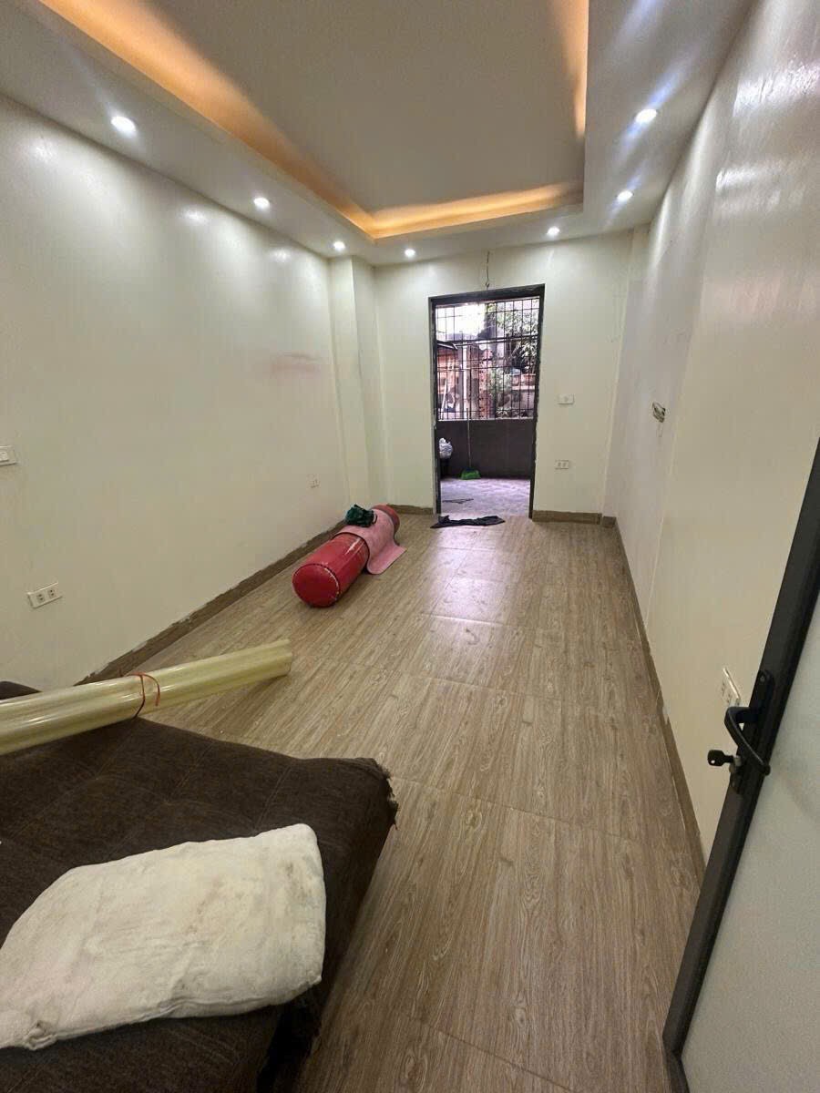 CẦN BÁN NHÀ MẶT NGÕ-10M RA PHỐ BẠCH ĐẰNG HOÀN KIẾM-24M 5T-5xTỶ-TIỆN ÍCH NGẬP TRÀN