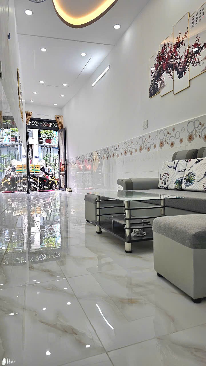 NHÀ MẶT TIỀN GIÁ RẺ – NGAY GÒ XOÀI – ĐƯỜNG 8M – CHỈ 2.98 TỶ – DUY NHẤT 1 CĂN 2