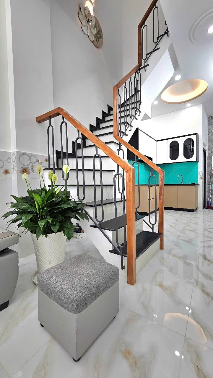 NHÀ MẶT TIỀN GIÁ RẺ – NGAY GÒ XOÀI – ĐƯỜNG 8M – CHỈ 2.98 TỶ – DUY NHẤT 1 CĂN 3