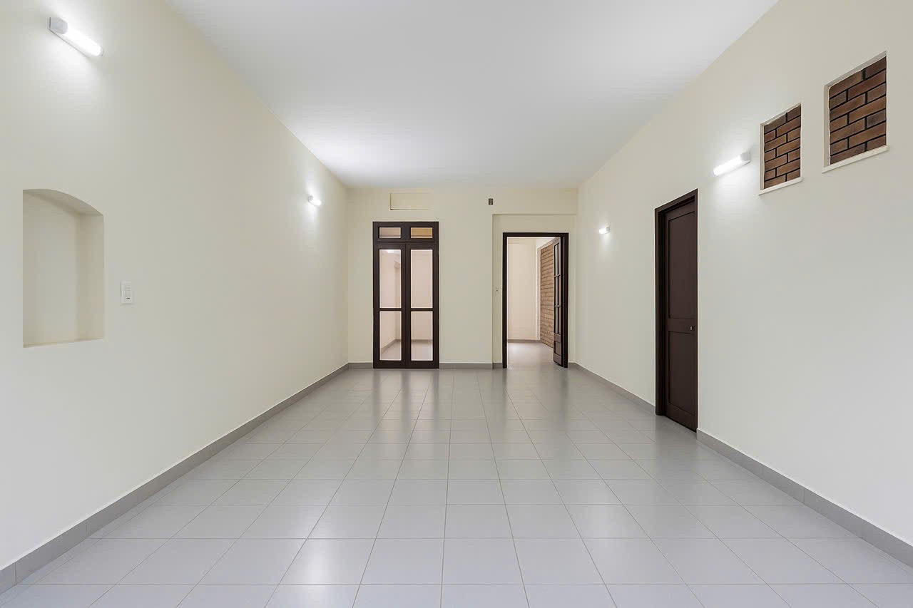 20 Triệu: NGUYÊN CĂN MẶT TIỀN QUẬN 1, CHỢ BẾN THÀNH, NHÀ MỚI 3 TẦNG 3 PHÒNG CÓ NỘI THẤT. 0933910039 2