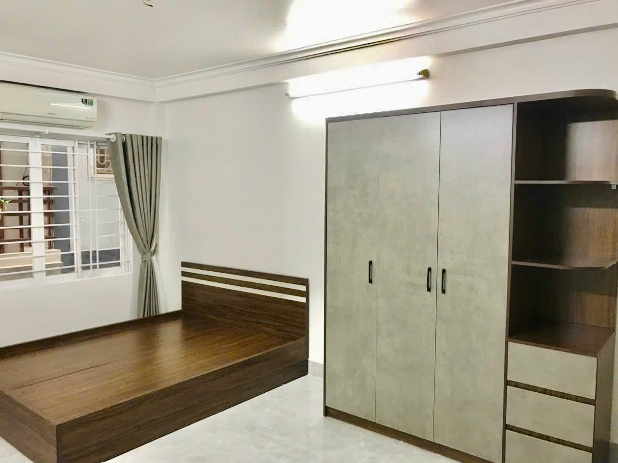Bán nhà Mỹ Đình, Nhân Mỹ 5 tầng, sổ đỏ 31m², ngõ thông, nhà sẵn nội thất mới tinh, vào ở ngay, giá 4