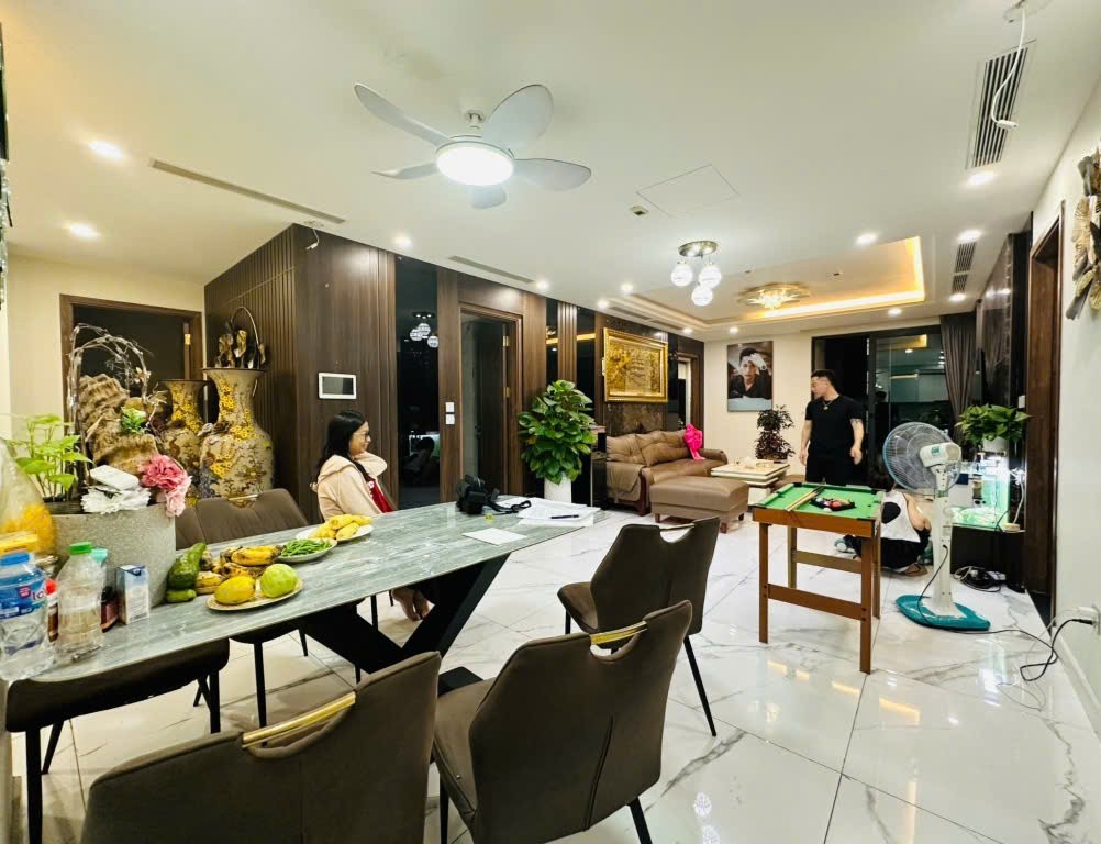 CĂN GÓC ĐÔNG NAM 142M²- 3PN, SUNSHINE CENTER, FULL NT CAO CẤP – GIÁ 10.3 TỶ 3
