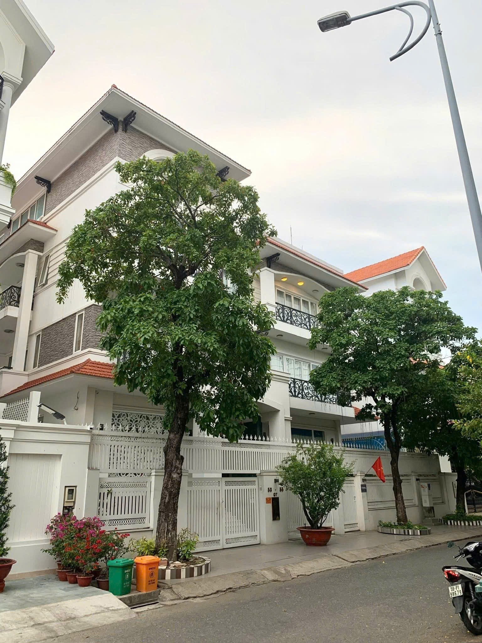 Cần bán Biệt thự Quận 7, Hồ Chí Minh, Diện tích 400m², Giá 250 Triệu/tháng 2