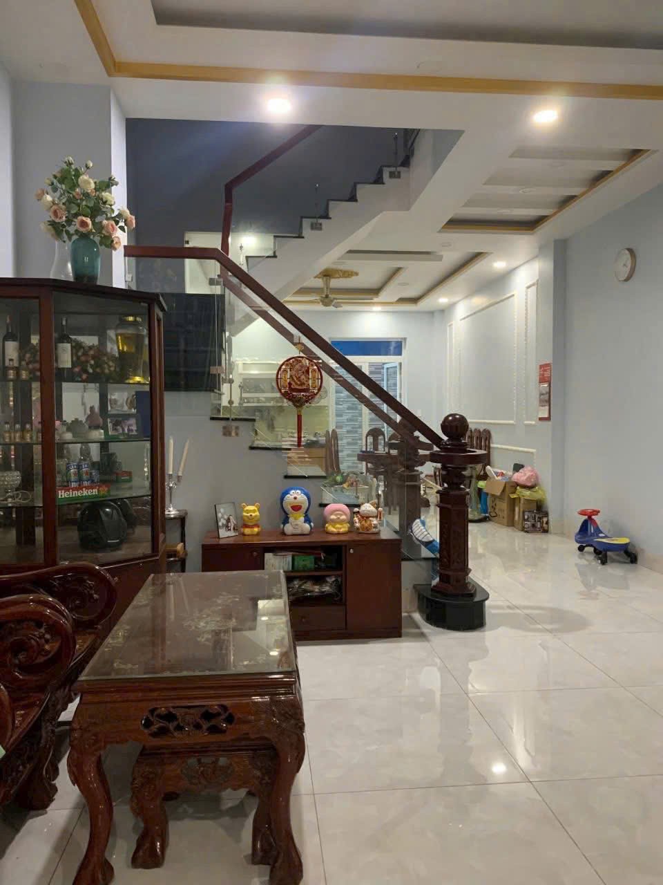 Cần bán Nhà mặt tiền Phường Linh Tây, Thủ Đức, Diện tích 93m², Giá 011.5 Tỷ 3