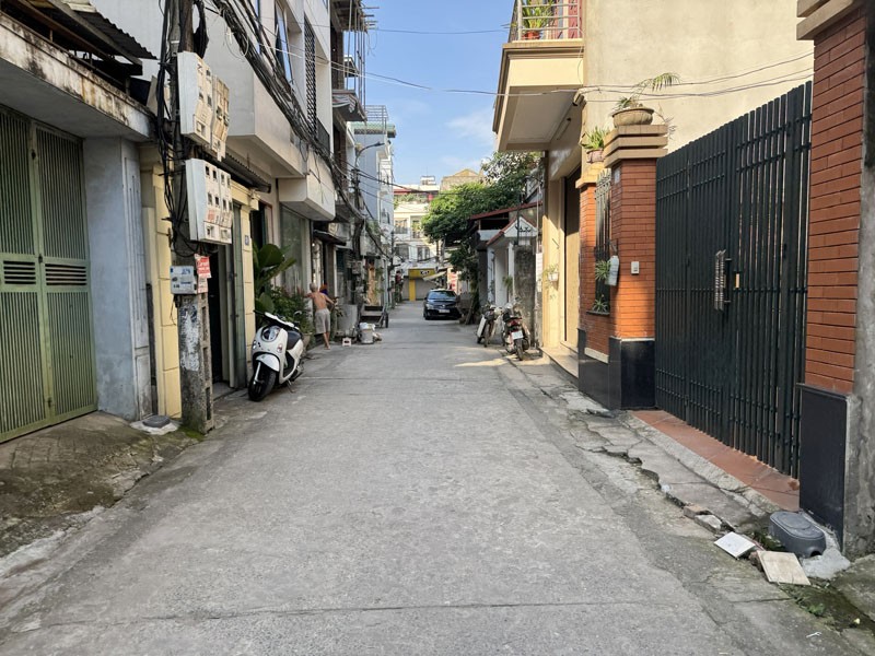 Cần bán 86,5m2 đất trong ngõ 466 Ngô Gia Tự. Ngay gần phố Vạn Hạnh và trường THCS 4