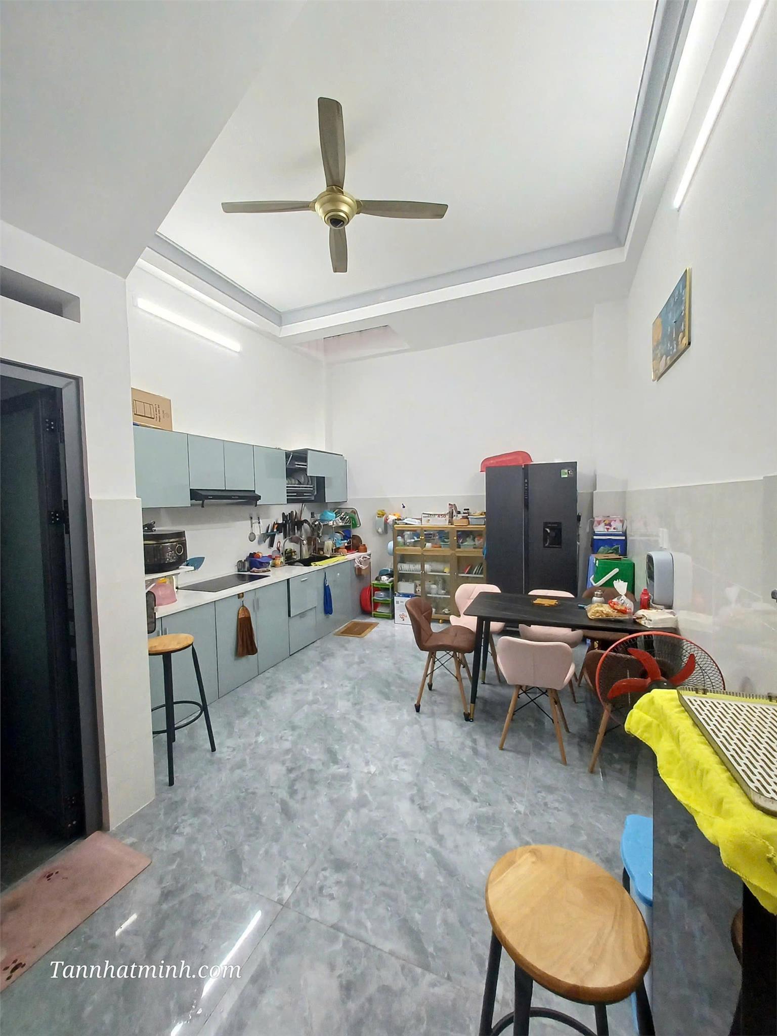 PHAN VĂN TRỊ, P5, GÒ VẤP, ĐỐI DIỆN EMART, 62M2, HẺM XE HƠI, 4 TẦNG, 7.8 TỶ 2