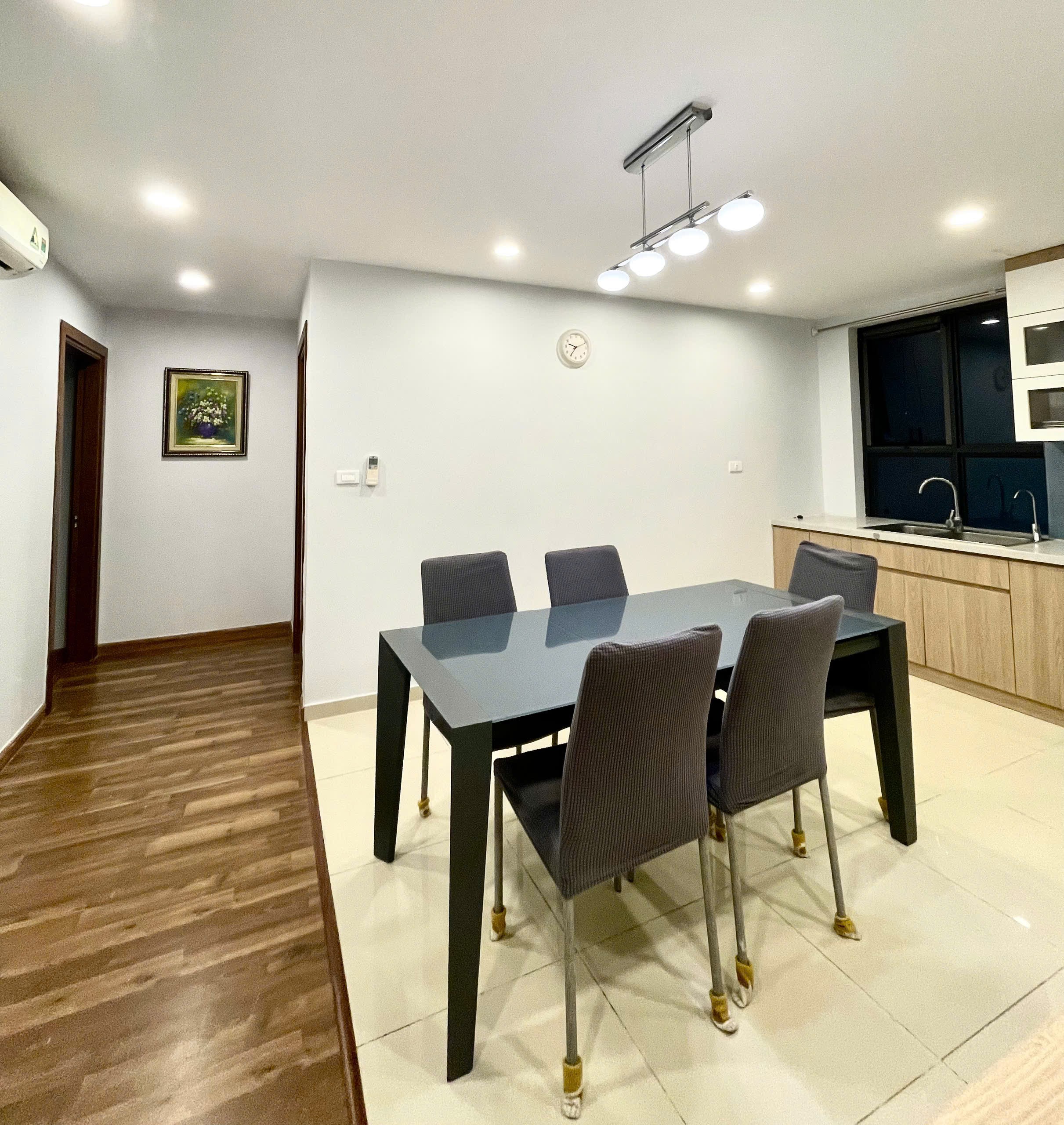 Căn góc dt 162m2, có 4 phòng ngủ 3 WC tòa khu Ruby, ban công hướng mát giá tốt nhất thị trường 5