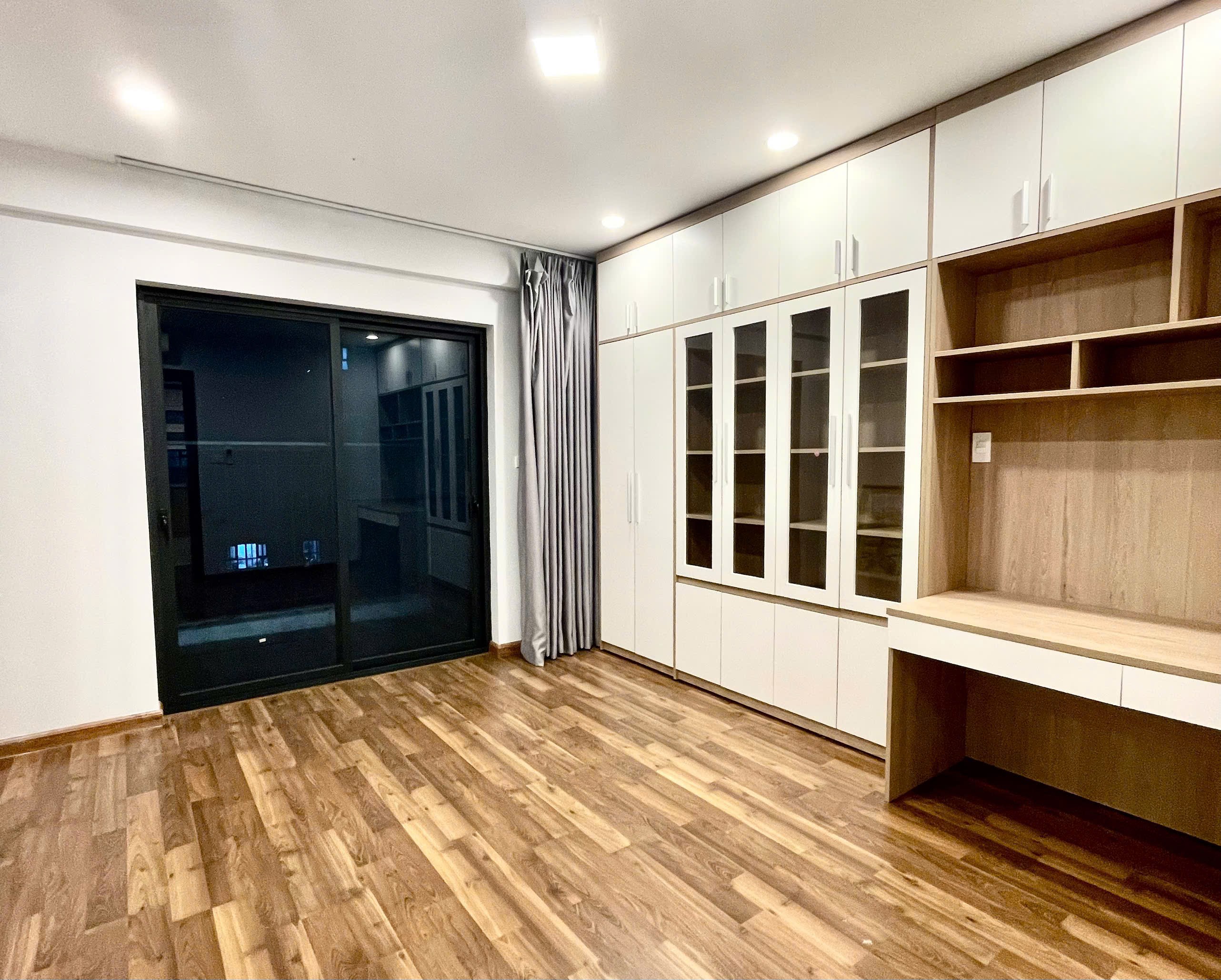 Căn góc dt 162m2, có 4 phòng ngủ 3 WC tòa khu Ruby, ban công hướng mát giá tốt nhất thị trường 3