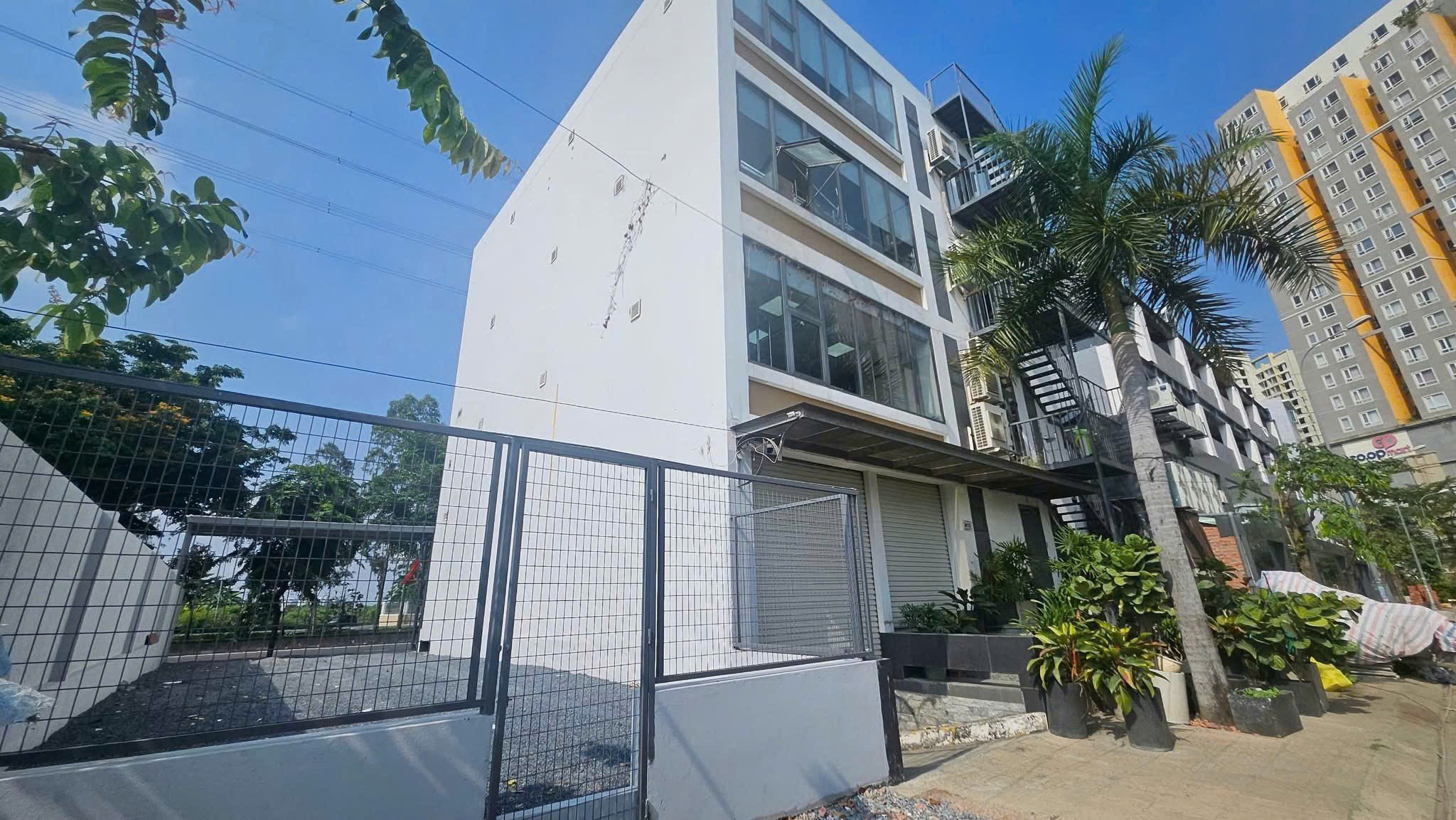 Cần bán Nhà mặt tiền Quận 2, Hồ Chí Minh, Diện tích 360m², Giá 85 Tỷ