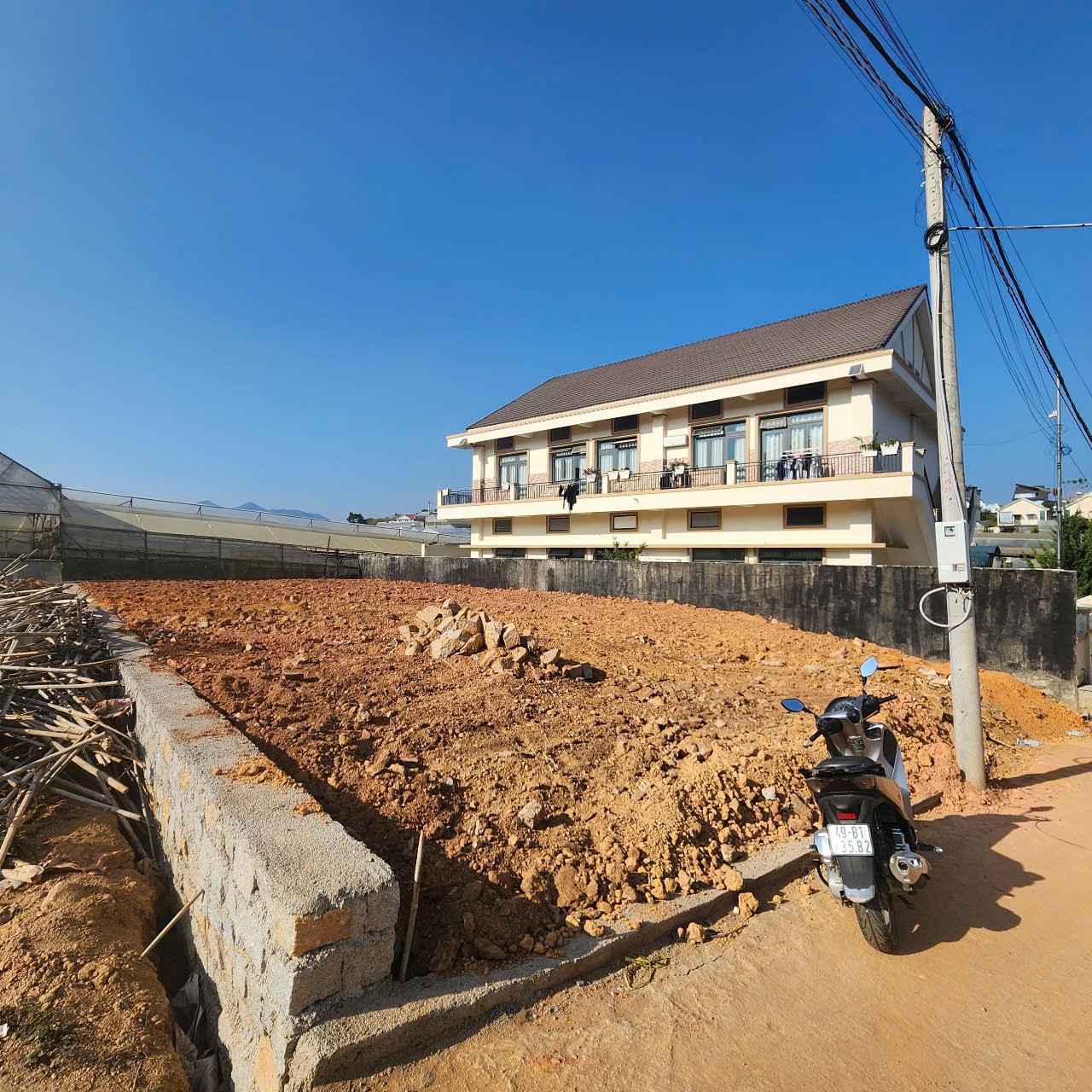 BÁN ĐẤT BIỆT THỰ VẠN HẠNH P. LÂM VIÊN - ĐÀ LẠT - 345M2, GẦN THUNG LŨNG TÌNH YÊU 2