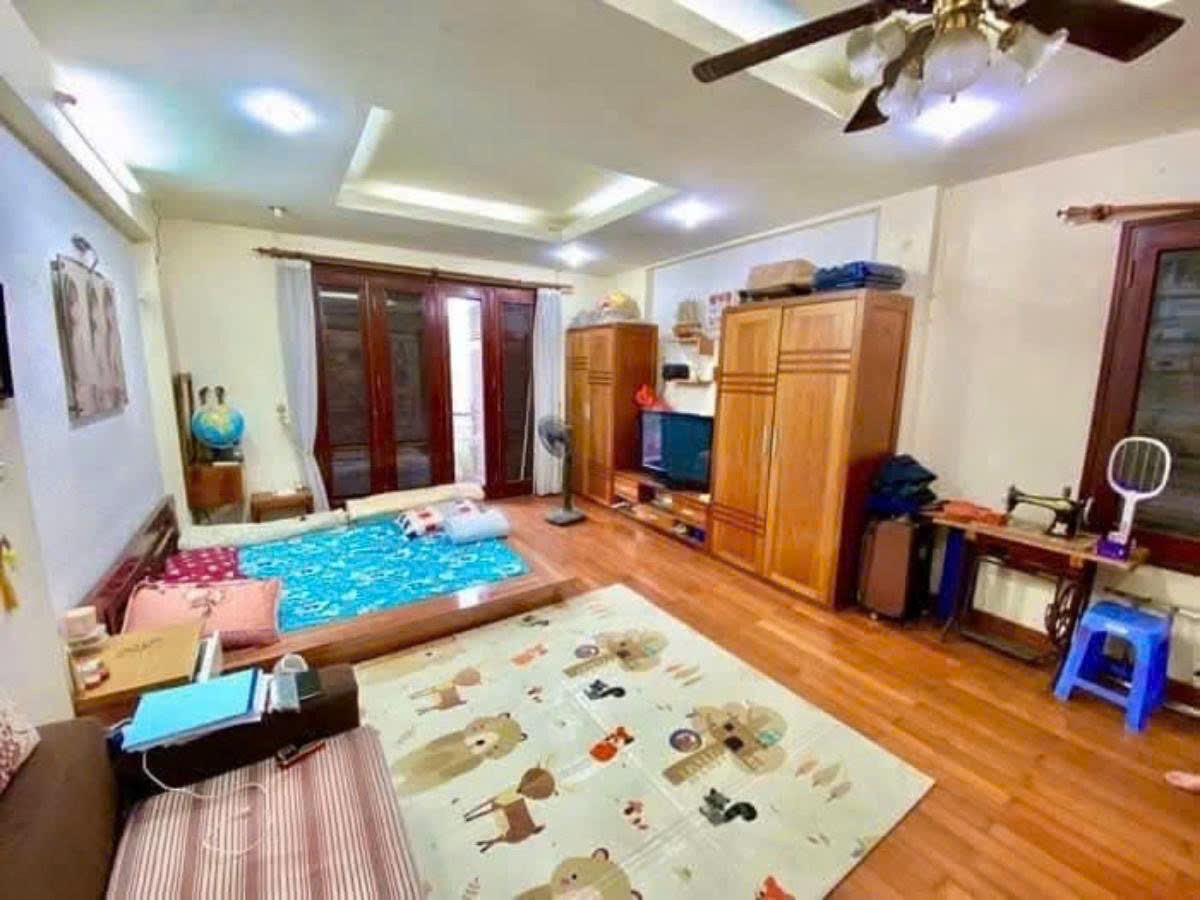 Nhà Lô Góc Vũ Miên - Tầm Nhìn Hồ Tây Giá 29.2 Tỷ 5 Tầng MT 4.6M Vỉa Hè Ô TÔ Đỗ 2