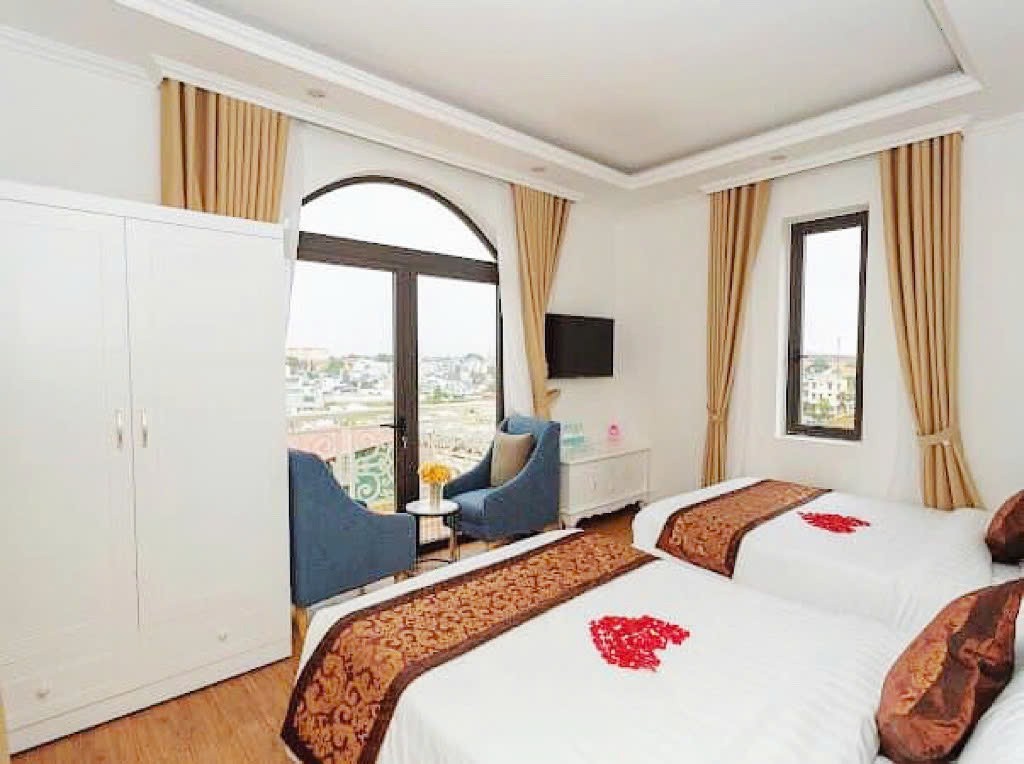 CHO THUÊ KHÁCH SẠN FULL NỘI THẤT ĐƯỜNG PHÙ ĐỔNG THIÊN VƯƠNG PHƯỜNG 8 giá 70tr 2