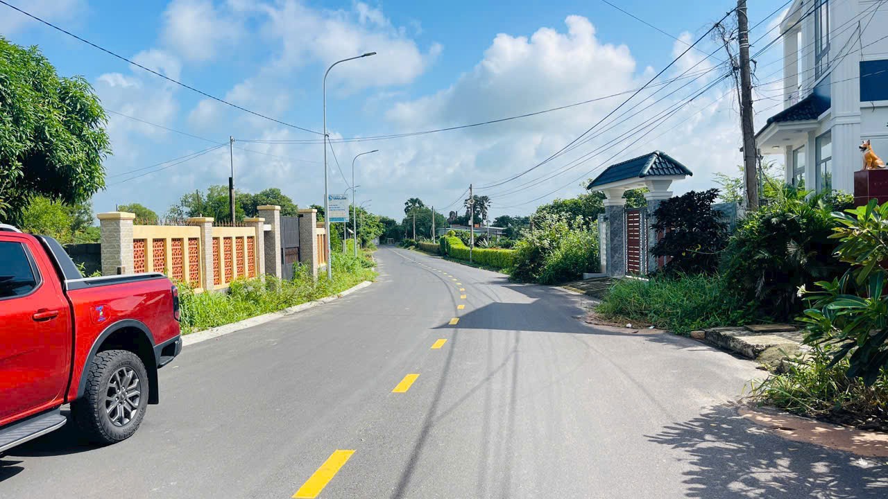 BÁN GẤP LÔ ĐẤT NHÀ VƯỜN XÃ LONG ĐIỀN THÀNH PHỐ HỒ CHÍ MINH