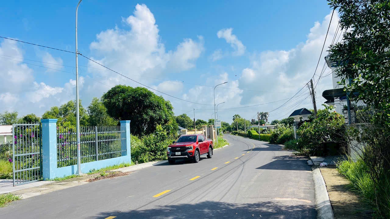 BÁN GẤP LÔ ĐẤT NHÀ VƯỜN XÃ LONG ĐIỀN THÀNH PHỐ HỒ CHÍ MINH 2