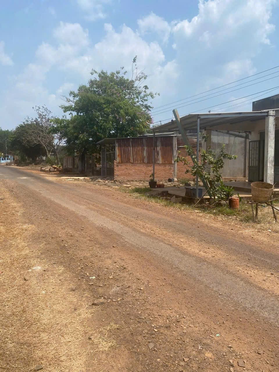 Cần bán lô đất đẹp 200m² – Vị trí trung tâm, pháp lý chuẩn! 2