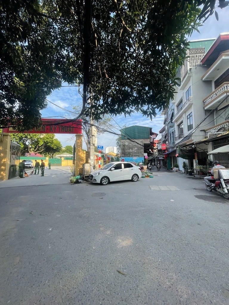 NGỌC THỤY,LONG BIÊN 11tỷ 65m NHÀ CŨ LÔ GÓC,NGÕ Ô TÔ KINH DOANH CHO THUÊ 3