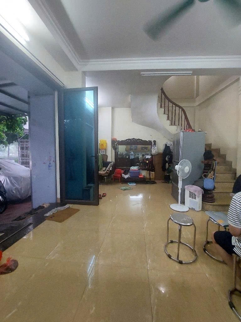MẶT PHỐ PHÚC LỢI,LONG BIÊN 11tỷ 37m VỈA HÈ RỘNG,KINH DOANH CHO THUÊ 5