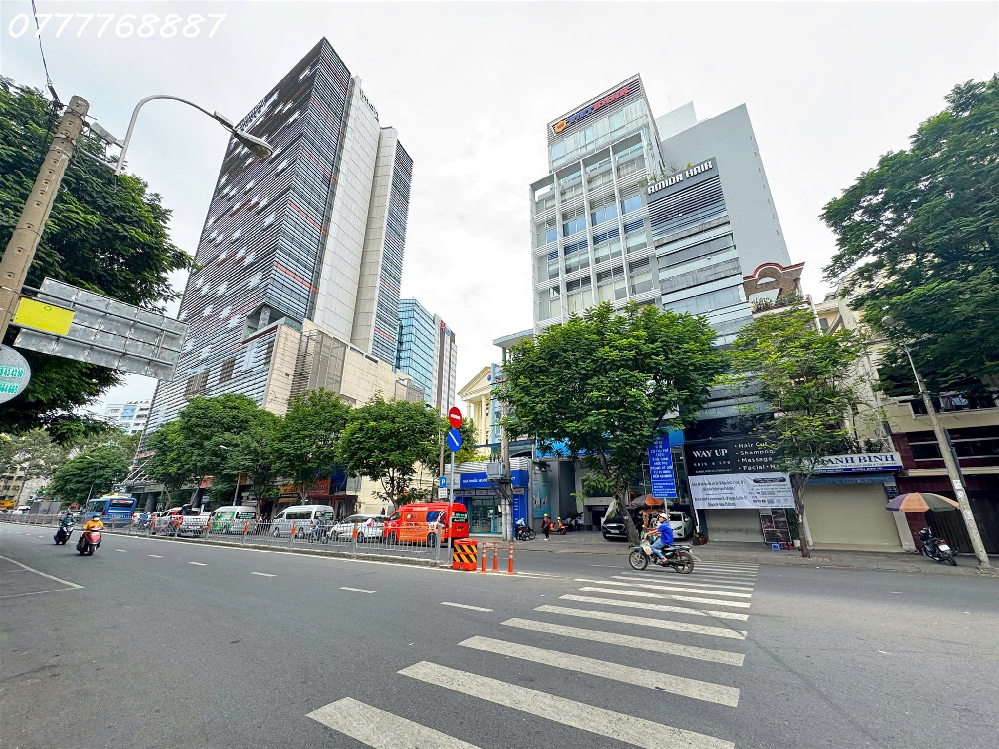 Nhà kế bên Khách Sạn PullMan 5* MT 55 Nguyễn Cư Trinh, P. Nguyễn Cư Trinh, Quận 1.