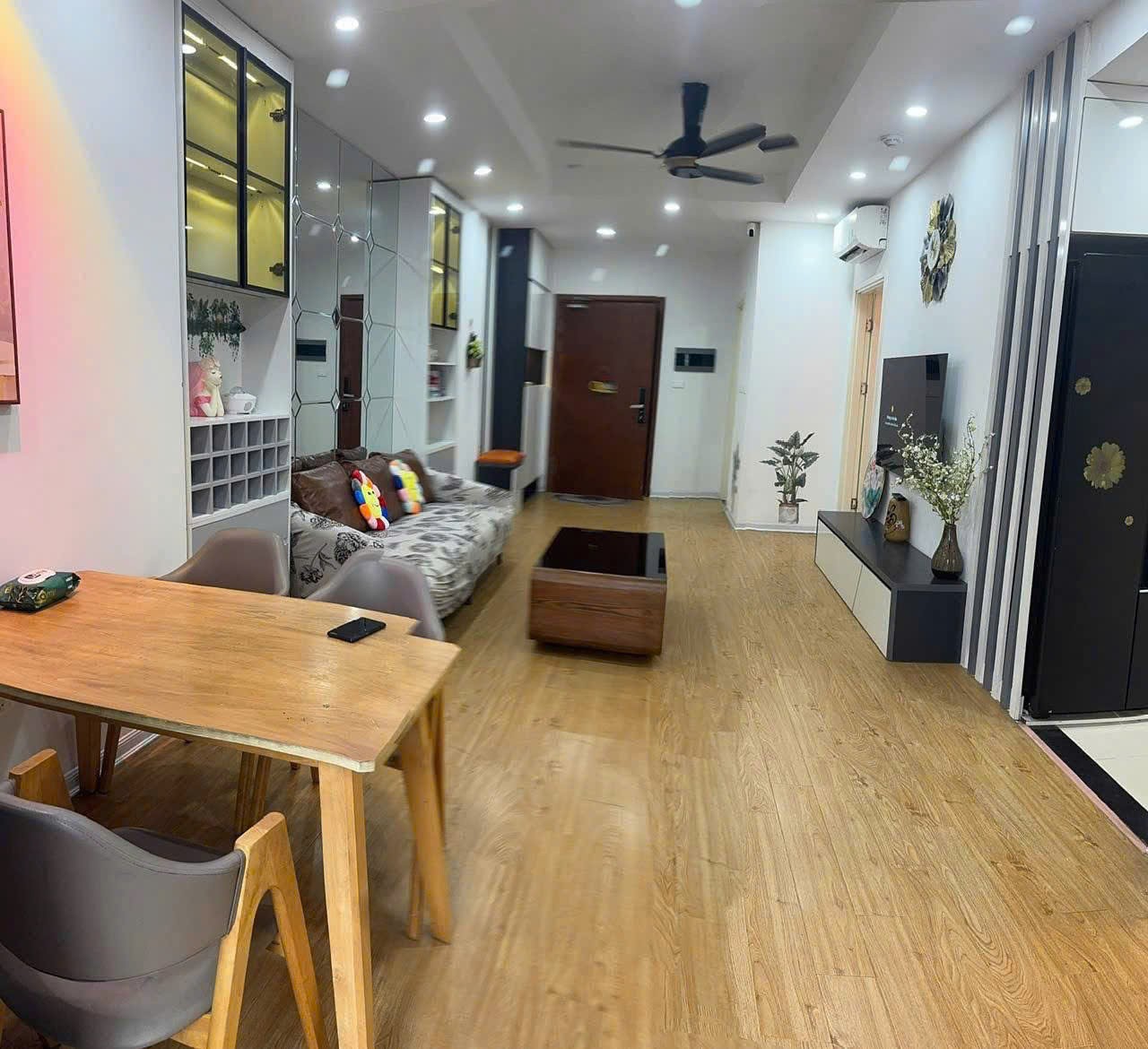Bán Chung Cư Goldsilk Vạn Phúc 75m2 2 Ngủ View Thoáng Mát