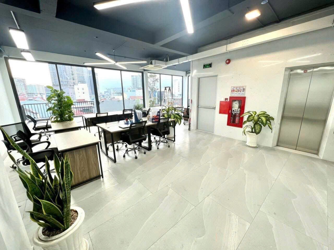 Cho thuê Văn phòng Phường 25, Bình Thạnh, Diện tích 170m², Giá 65 Triệu/tháng