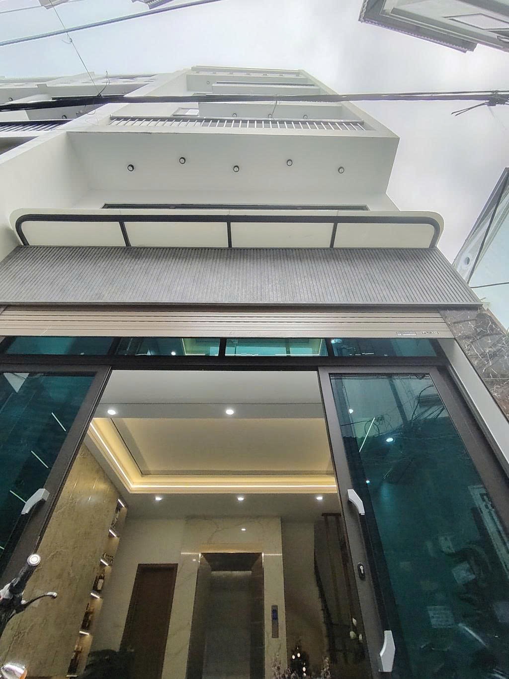 BỒ ĐỀ,LONG BIÊN 10tỷ 41m NGÕ Ô TÔ,KINH DOANH CHO THUÊ ĐỈNH