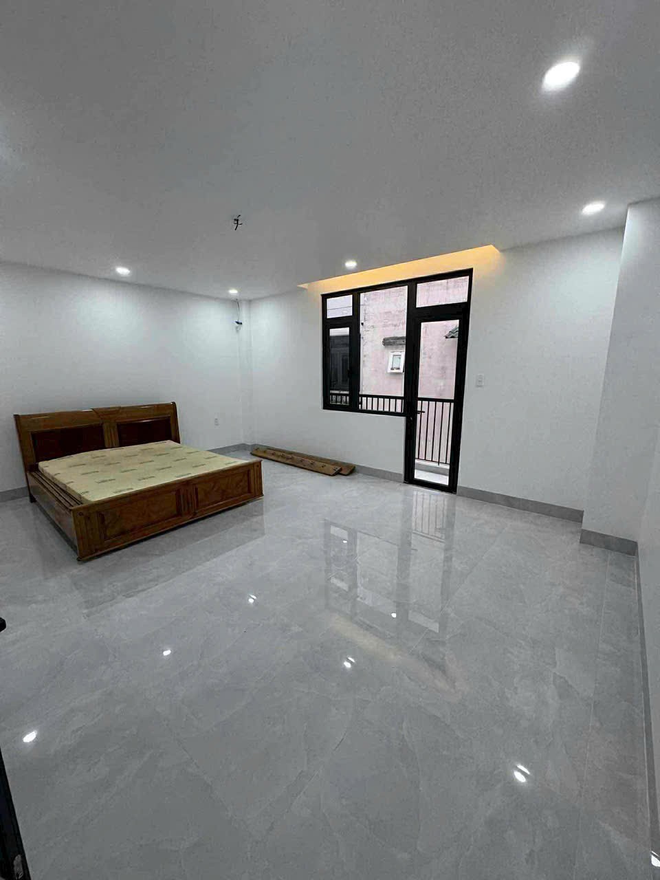 Cần bán Cửa hàng - Kiot - Mặt bằng Phường Phước Long B, Quận 9, Diện tích 132m², Giá 25 Triệu/tháng