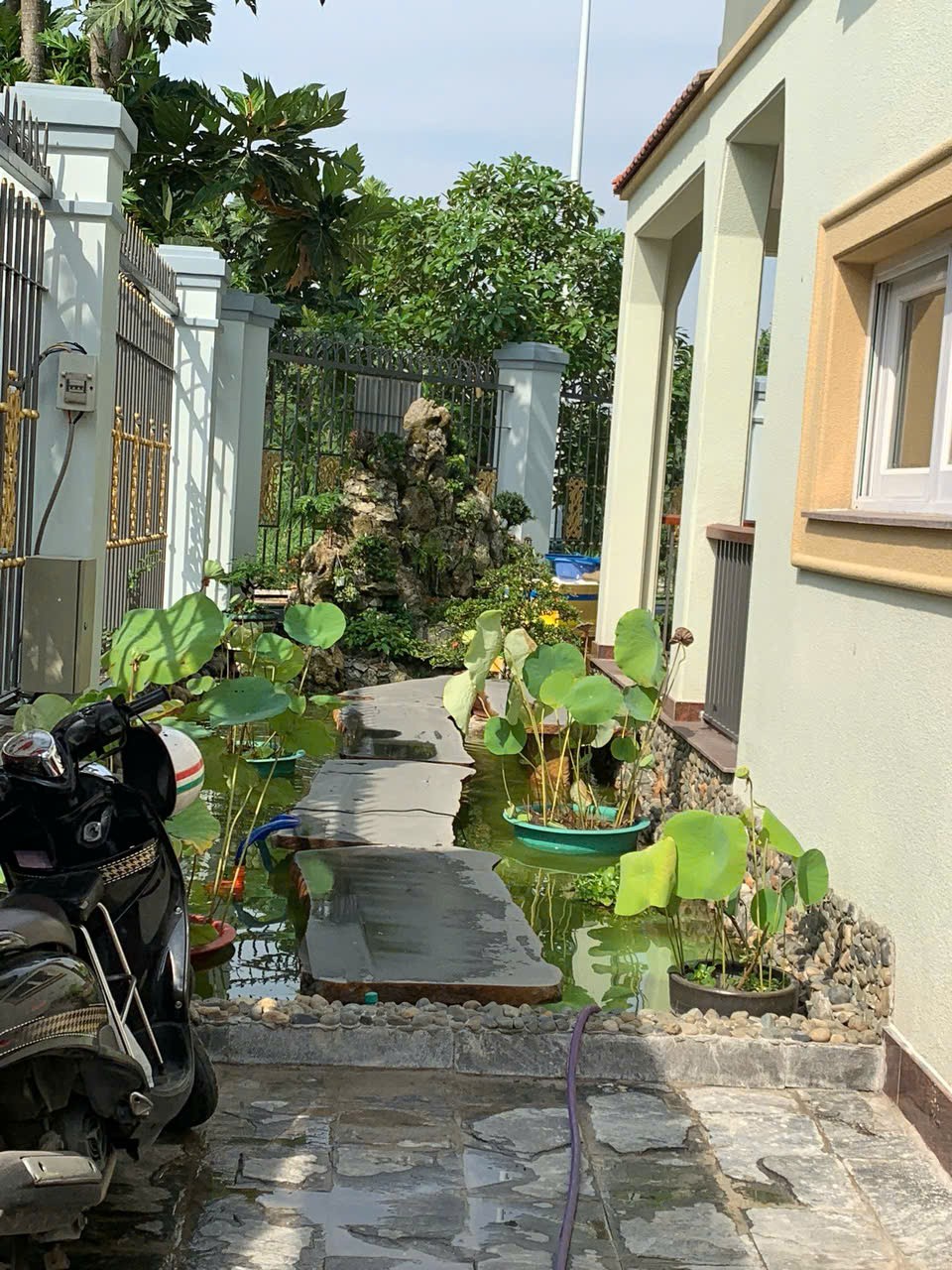 Cho thuê Biệt thự Phường Thủ Thiêm, Quận 2, Diện tích 200m², Giá 120 Triệu/tháng