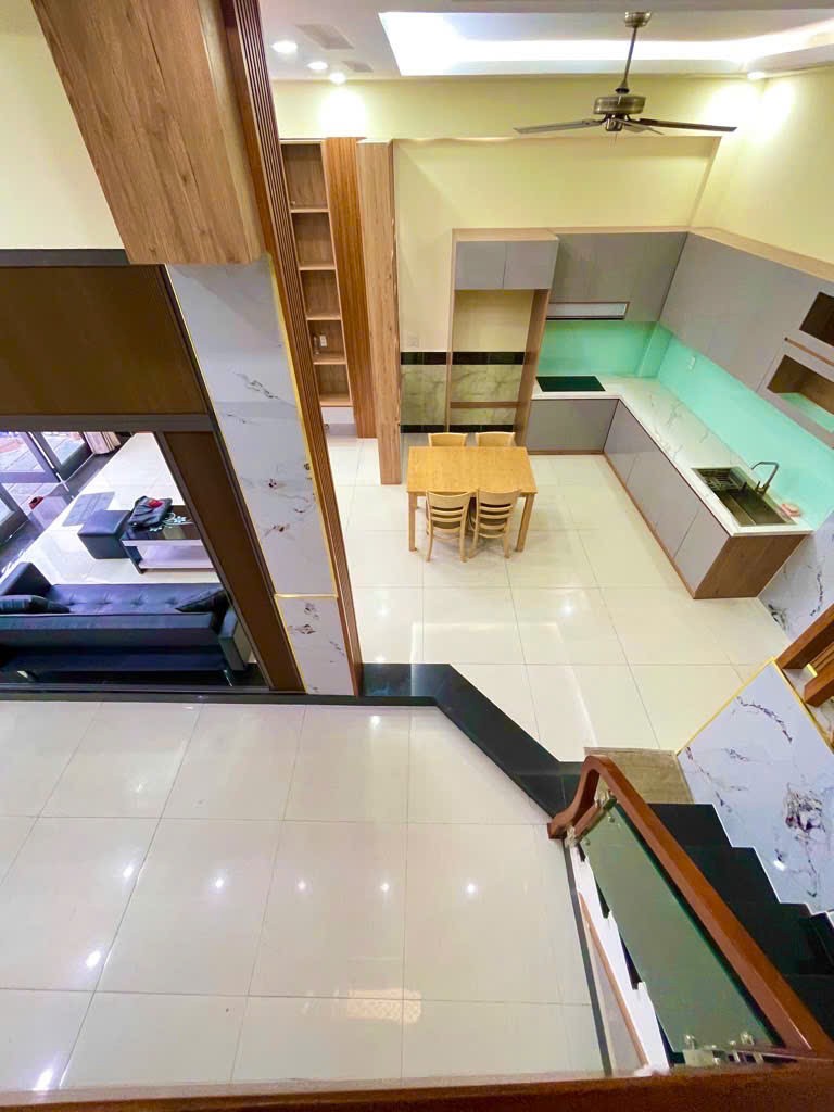 NHÀ 4 LẦU ĐẸP HIẾM – NGANG 7M – HẺM XE HƠI 8M – KHU NHÀ GIÀU CAO CẤP 5