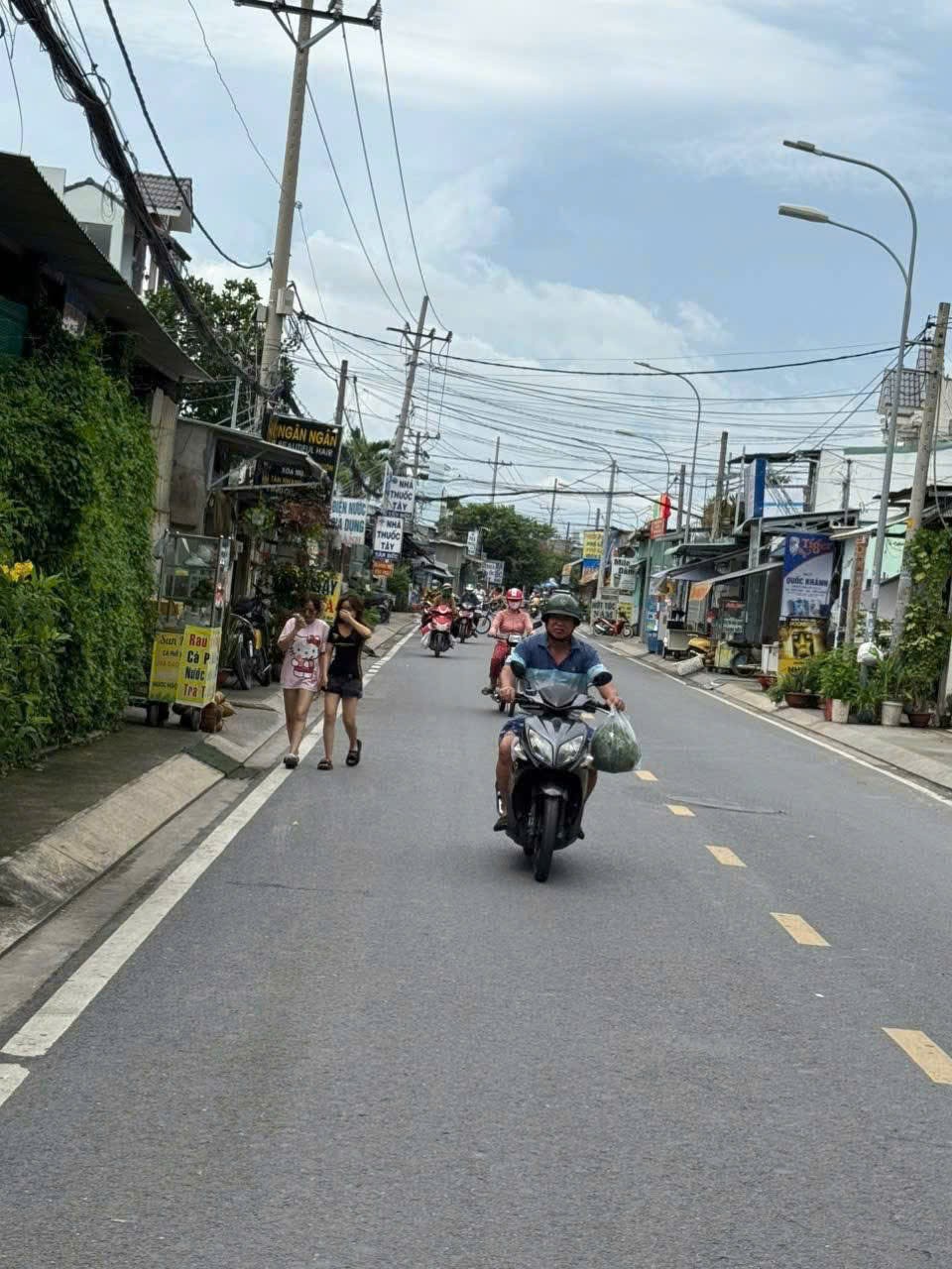 MẶT TIỀN ĐÔNG THẠNH 3, HÓC MÔN, ĐƯỜNG 12M NHÀ ĐẸP Ở NGAY – GIÁ RẺ