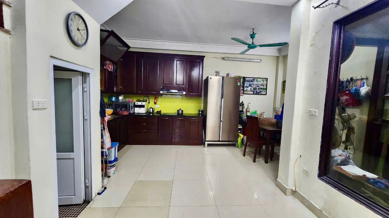 Cần bán gấp nhà riêng Quan Nhân 60m, 5 tầng nhà dân xây chắc chắn giá 13 tỷ