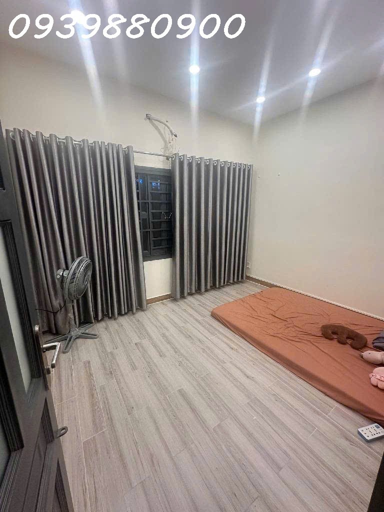 Phan Văn Trị, Bình Thạnh, 3 tầng - 4,5 TỶ TL. 2