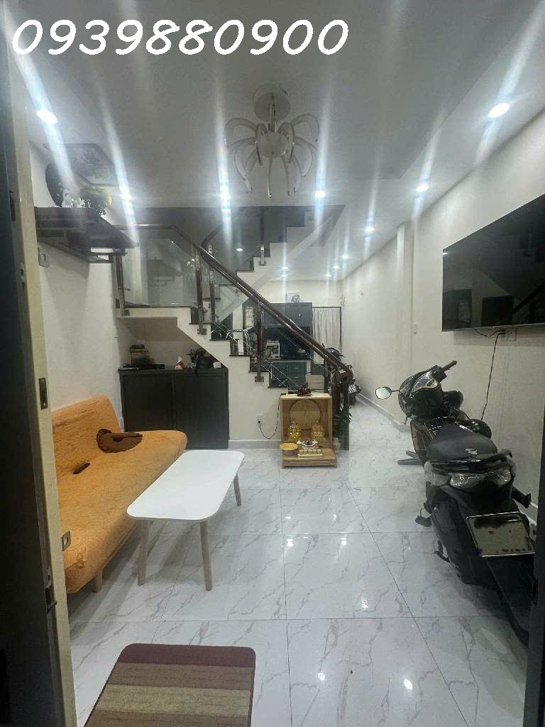 Phan Văn Trị, Bình Thạnh, 3 tầng - 4,5 TỶ TL. 4