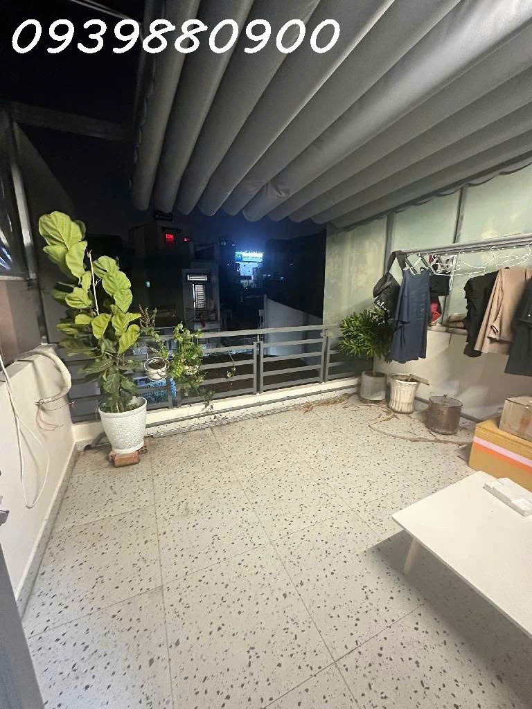 Phan Văn Trị, Bình Thạnh, 3 tầng - 4,5 TỶ TL. 5