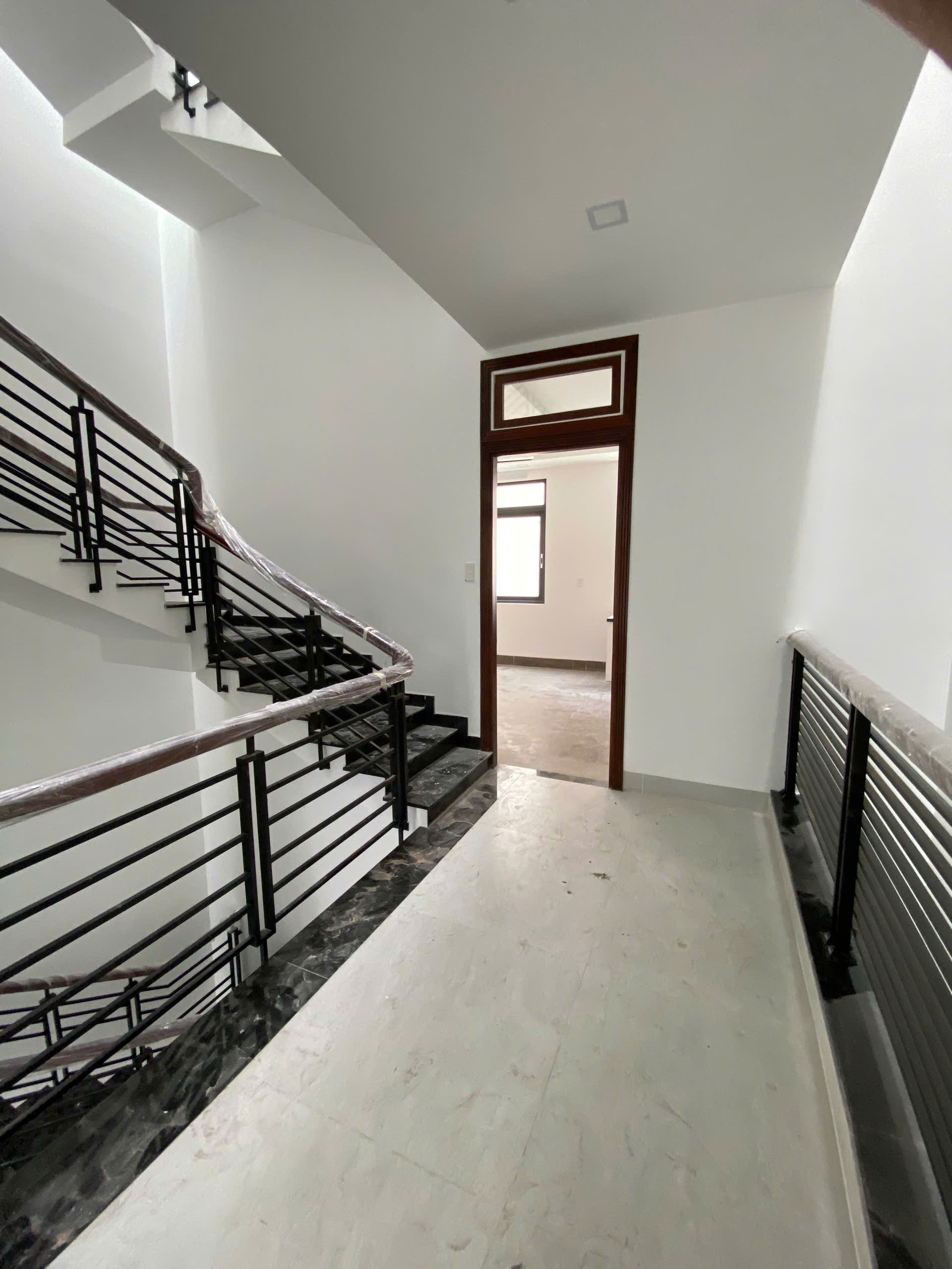 Cho thuê Nhà mặt tiền Phường Phước Long B, Quận 9, Diện tích 150m², Giá 030 Triệu/tháng 4